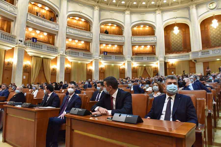 Politicienii-s politicieni și în ziua de Crăciun