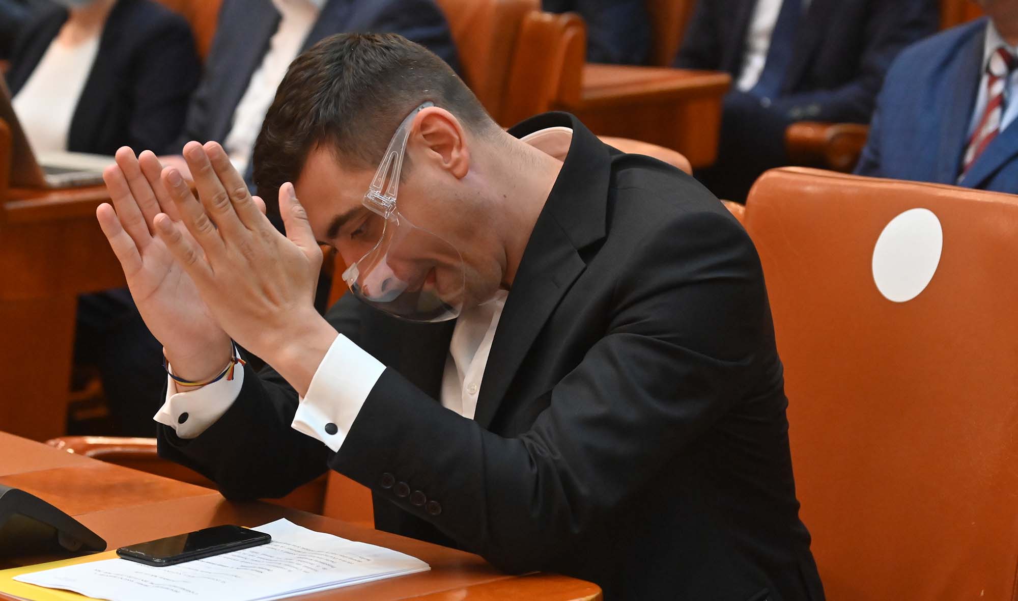 Cum se numește moțiunea de cenzură a AUR