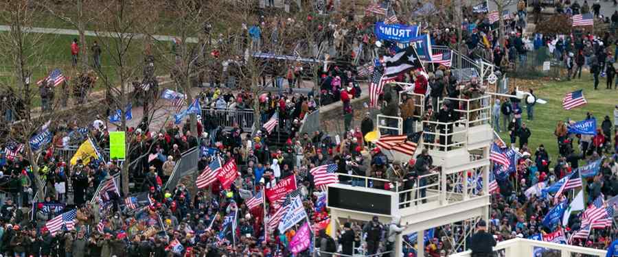 Patru polițiști s-au sinucis