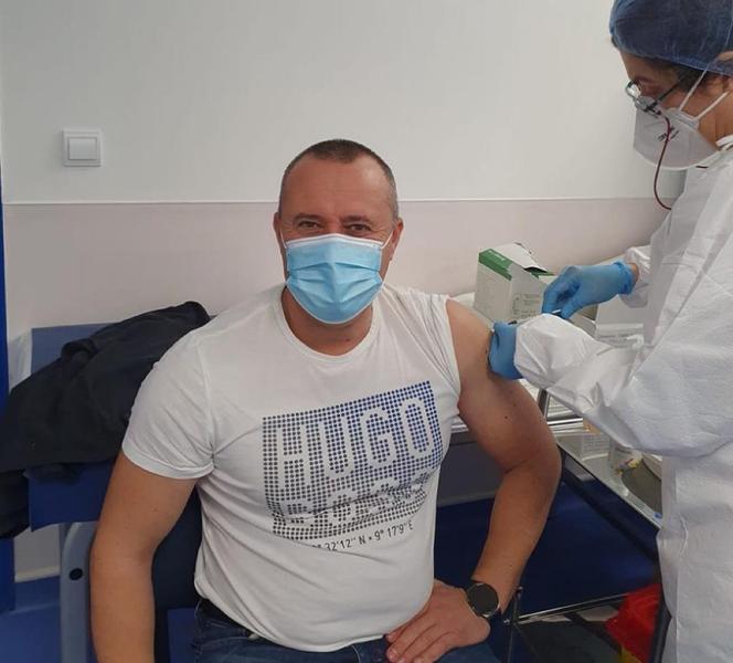 Din puțul vaccinării: Primari au sărit peste rând