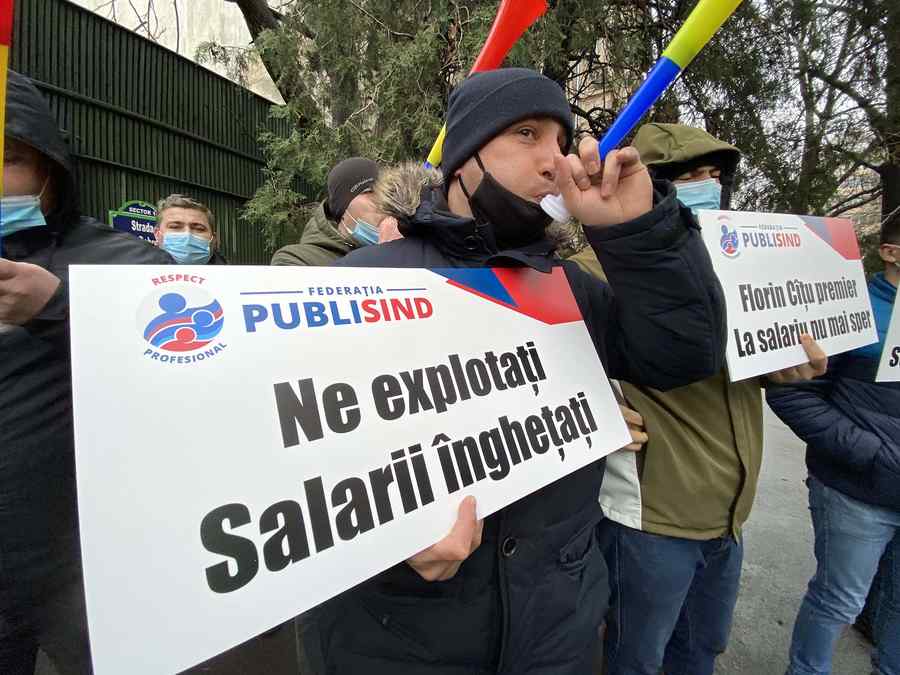 Cîţu îi linişteşte pe bugetari – Anul ăsta trăiți