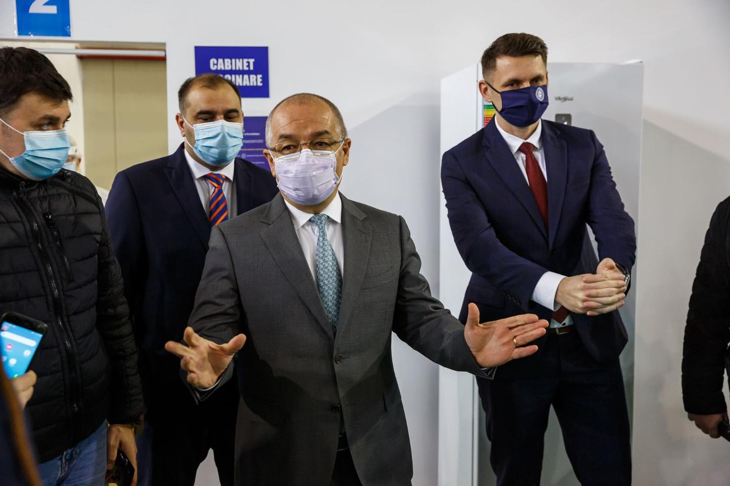 Boc, și-n căruță, și-n teleguță