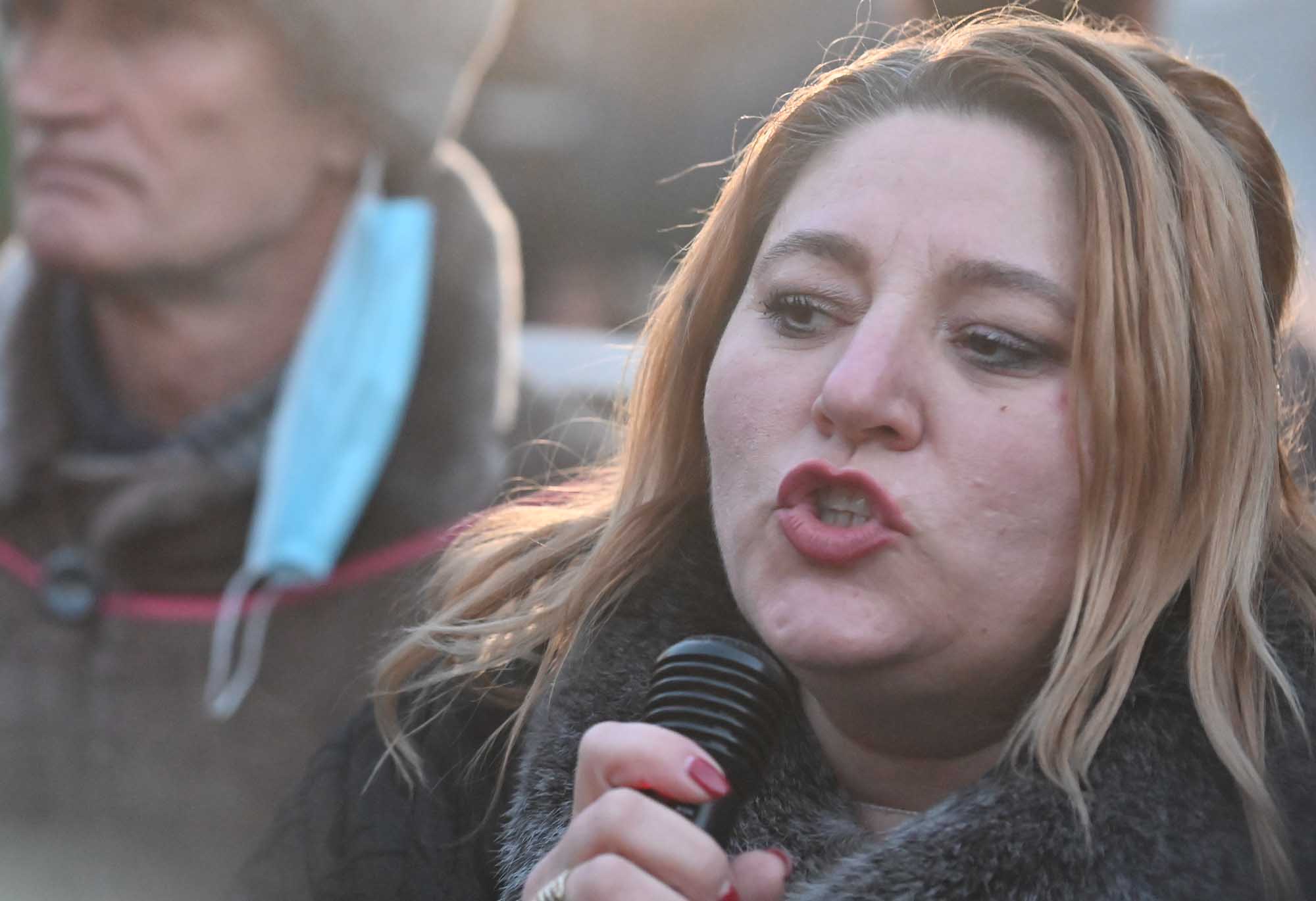 E oficial.  Șoșoacă a depus o nouă candidatură pentru prezidențiale