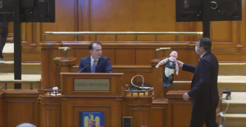 Maimuțăreală la Buget