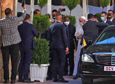 Papa Francisc face istorie în Irak