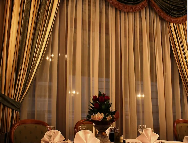 S-a vândut hotelul bucureștean Ramada Majestic