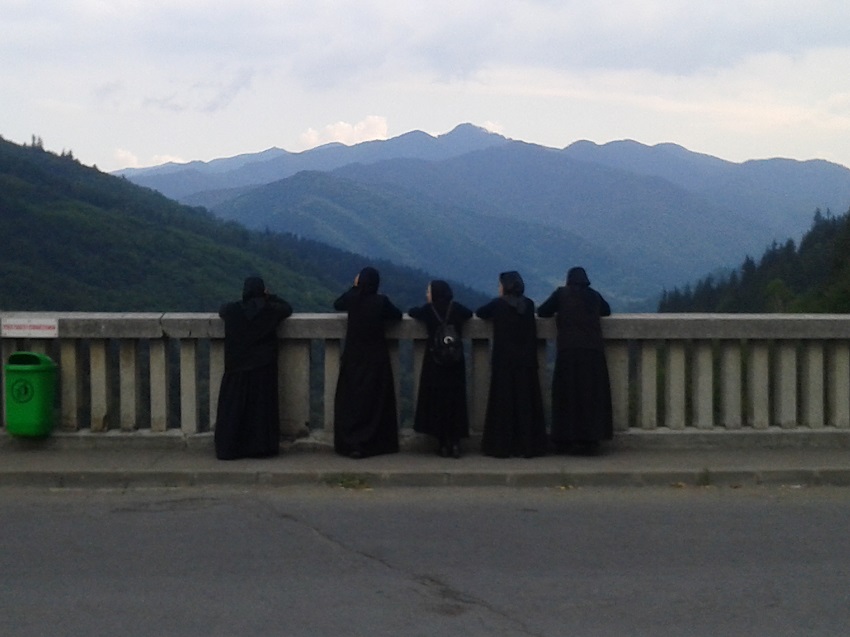 Președintele e manipulat de agenturile străine