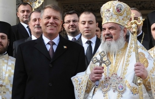 Patriarhul Daniel se consultă cu preşedintele Iohannis, nu cu Dumnezeu?!