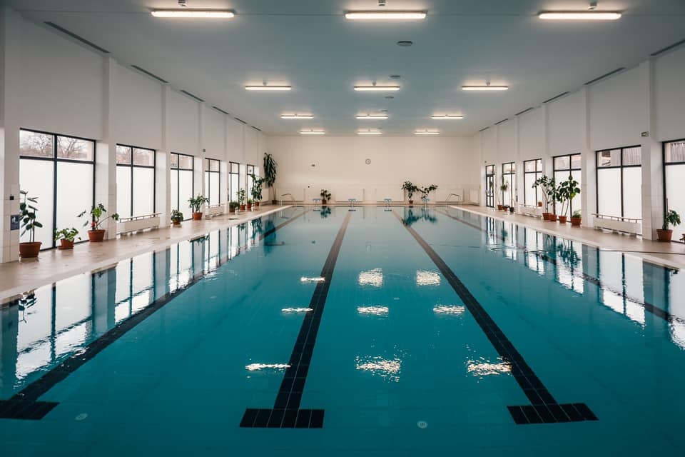Primul bazin semiolimpic dintr-o comună din Cluj, inaugurat