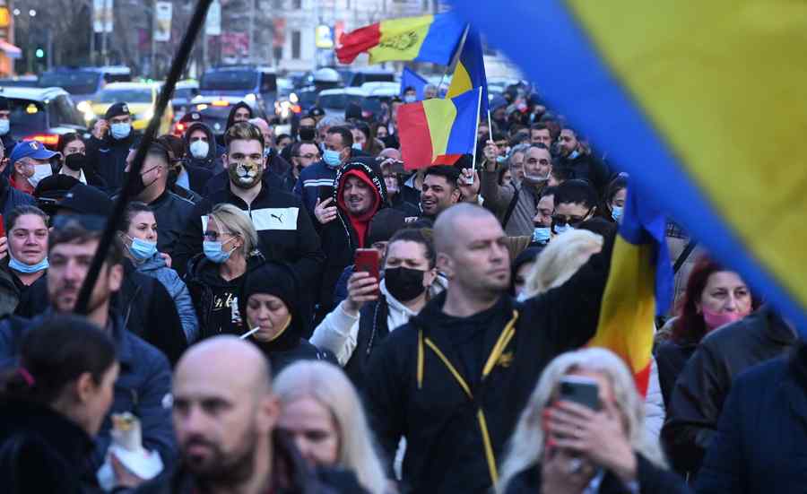 Orban: Ce ar trebui? Să moară mai mulți?