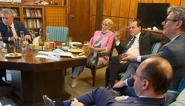 „Licheaua” Turcan l-a mușcat de „ton” pe Orban