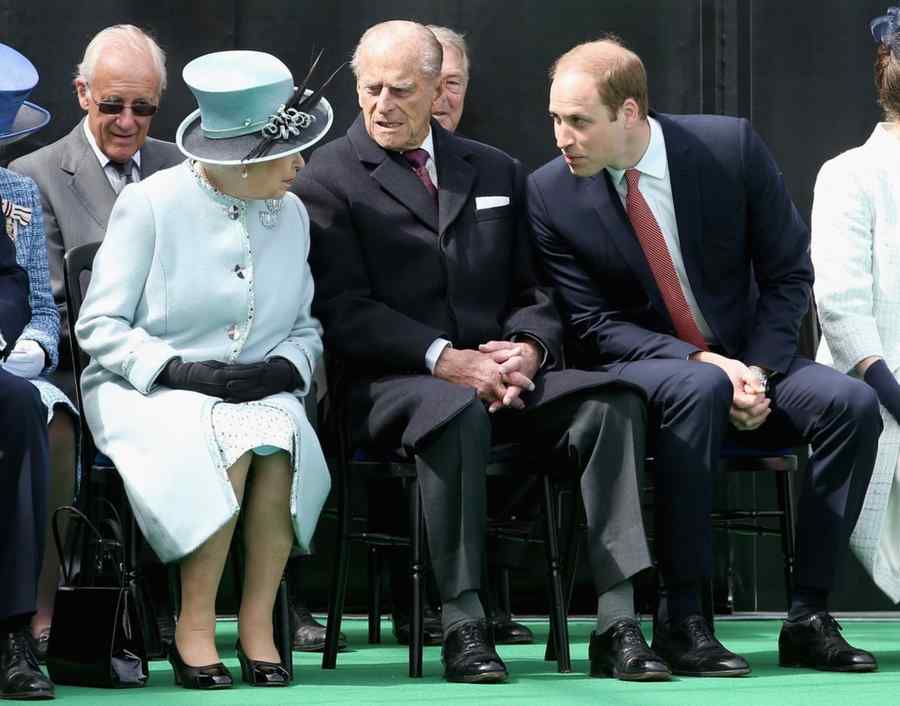 (VIDEO) Salve de tun în onoarea prinţului Philip