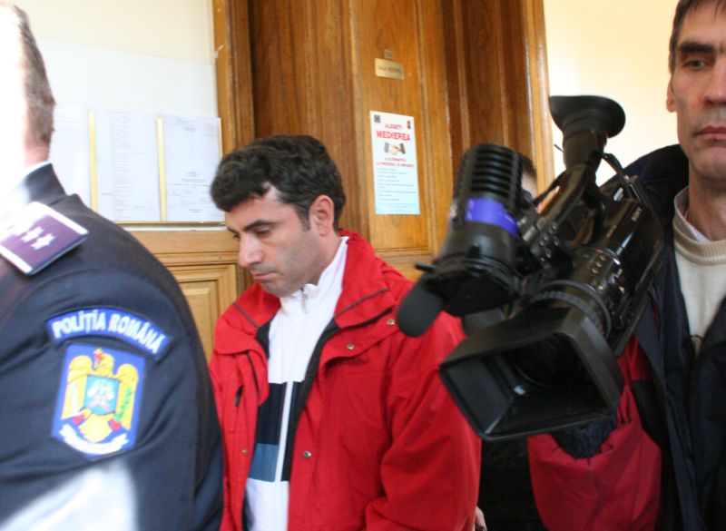 Fost comisar de la Poliția Rutieră Cluj, acuzat de spălare de bani