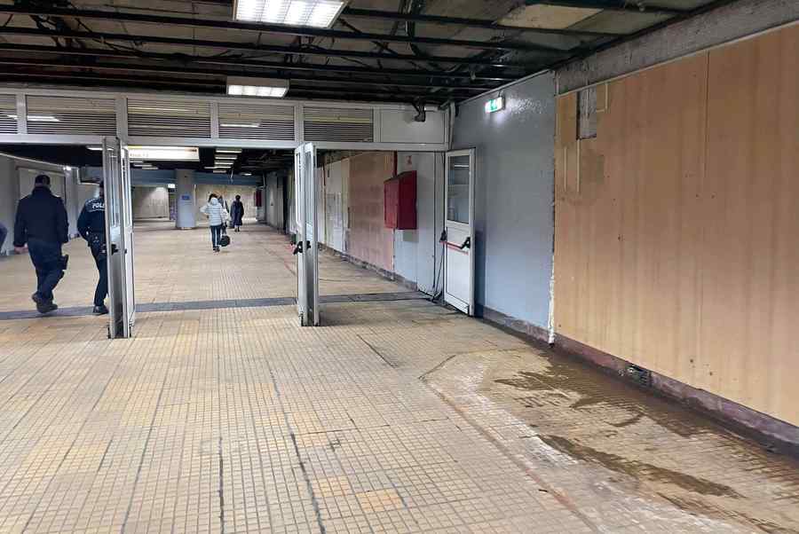 (GALERIE FOTO) Stația de metrou Unirii 1, fără magazine