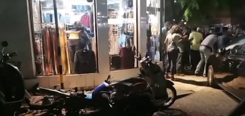 (VIDEO) Fostul președinte, lovit de bombă