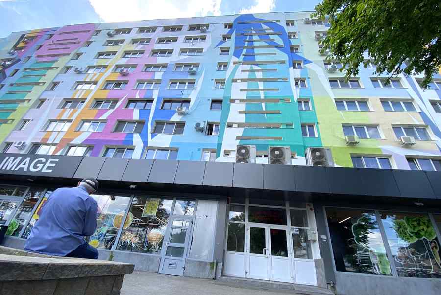 Cea mai mare pictură murală din România