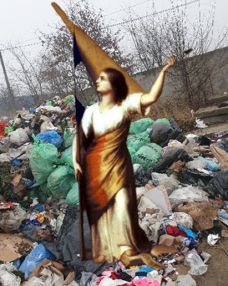 Patria e aruncată la gunoi