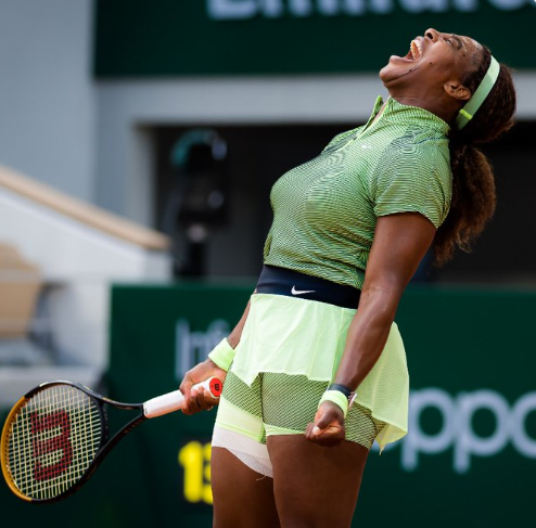 (VIDEO) Ce are Serena Williams în cap