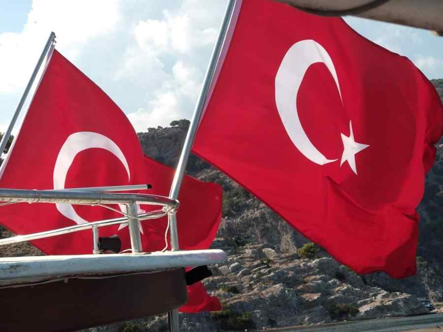 Manfred Weber cântă prohodul