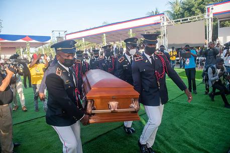 Focuri de armă la funeraliile preşedintelui haitian