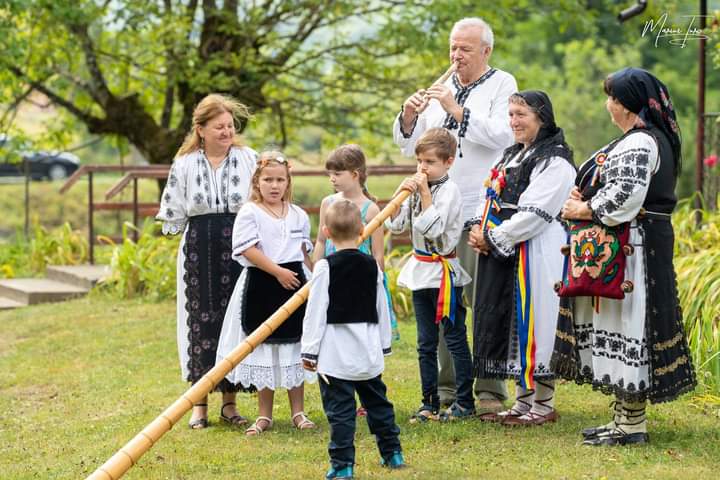 Viața ca o sărbătoare, sărbătoarea vieții la Bulzeștii de Sus