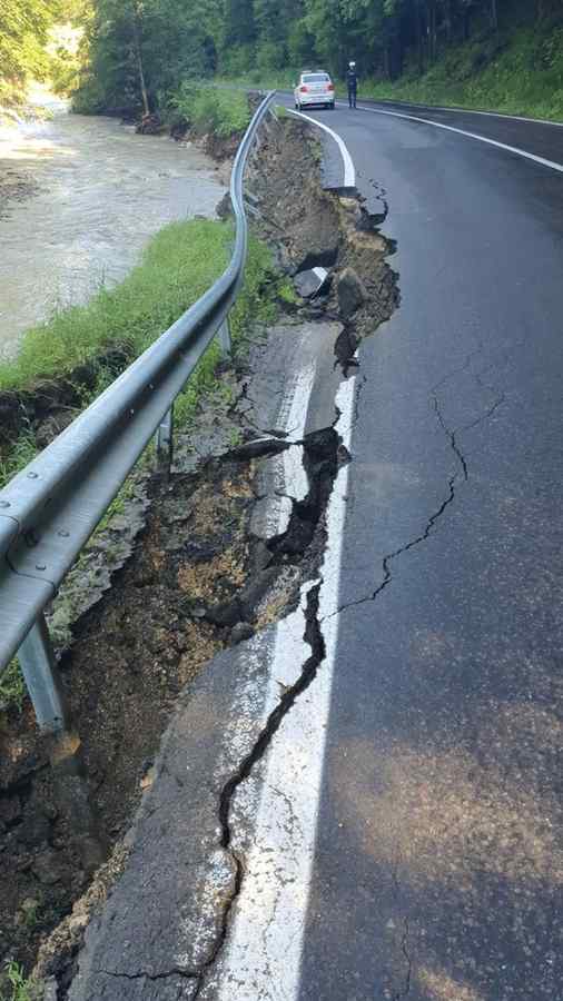Ne-a crăpat un drum important