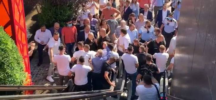 Viața publică a luat-o razna în filiale