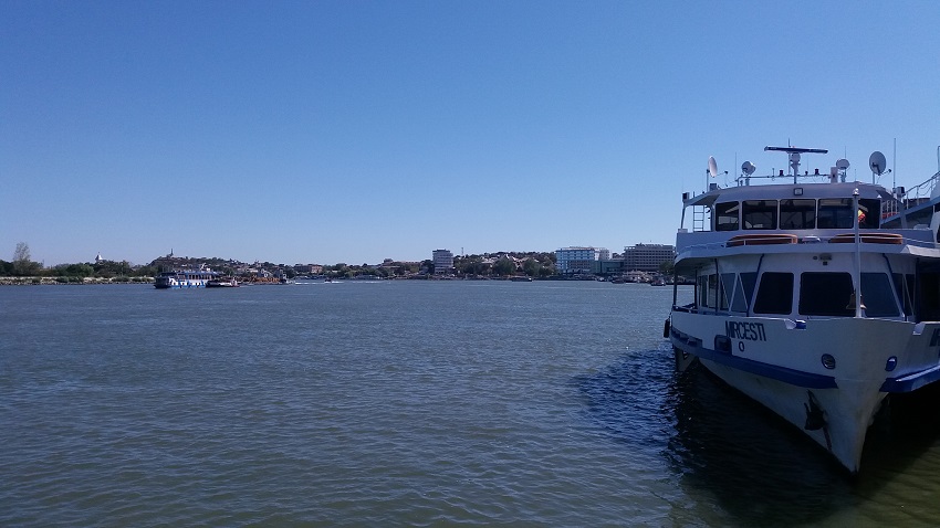 Mașini, trenuri și vapoare