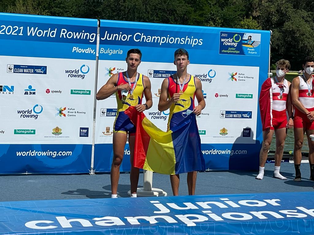 Două medalii de aur și una de bronz pentru România