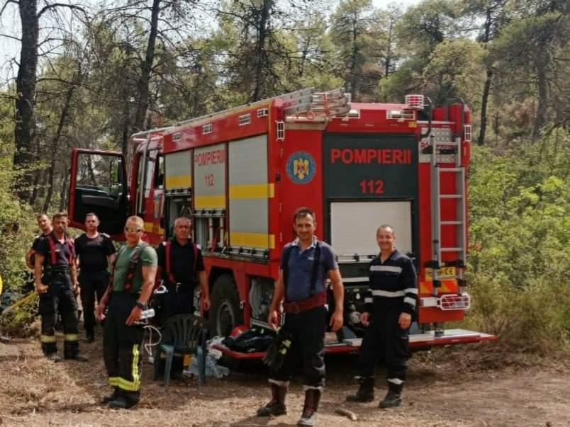 Ridicare în grad pentru pompierii întorşi din Grecia