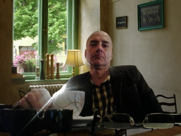 Cafeneaua – SF politic