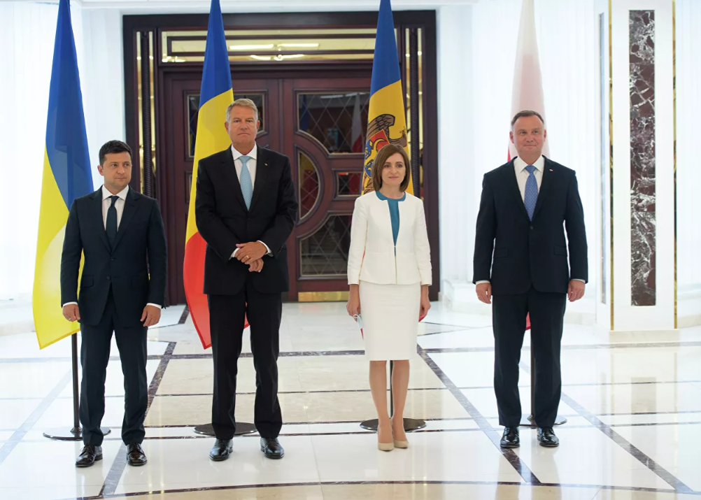 Un secret ascuns într-o enigmă învăluită de mister (Cine, Ce, De ce?)