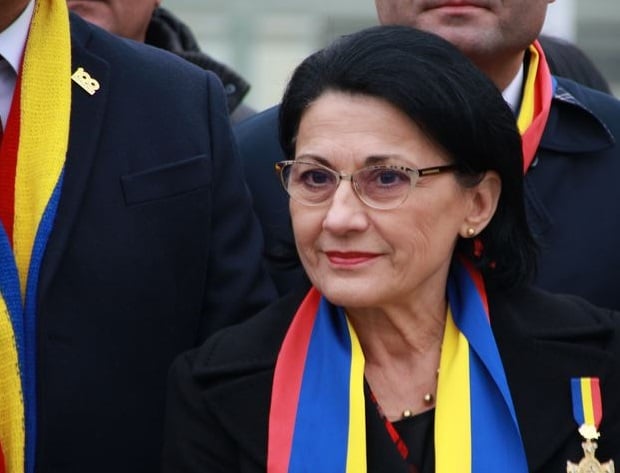 Ecaterina Andronescu: „PSD nu are de ales și trebuie să voteze moțiunea!”