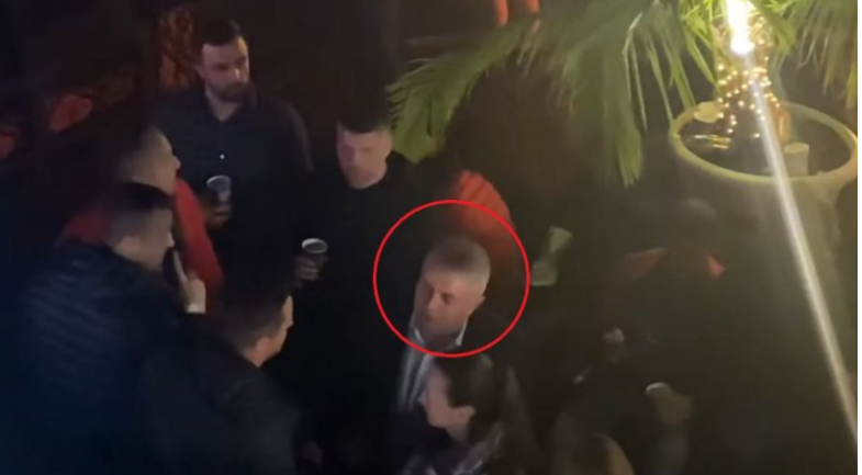 Bode, „viitorul premier al României”, fără mască la UNTOLD