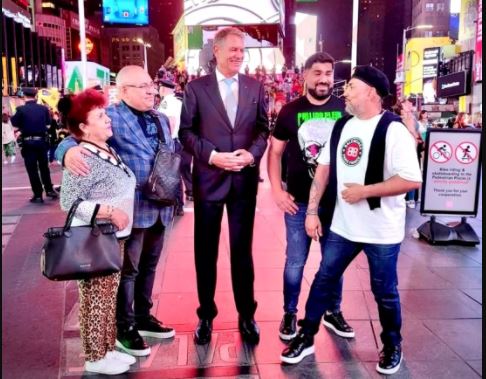 Aroganță prezidențială și poze cu maneliști la New York?!