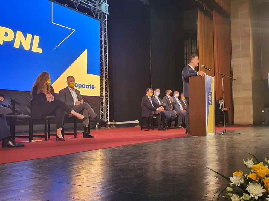 Terente nu vrea la liberali-SF politic