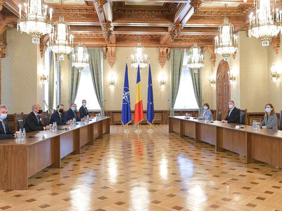 UDMR își apără prezidențiabilul