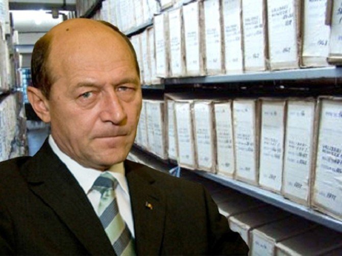 Traian Băsescu vrea să-și recapete privilegiile