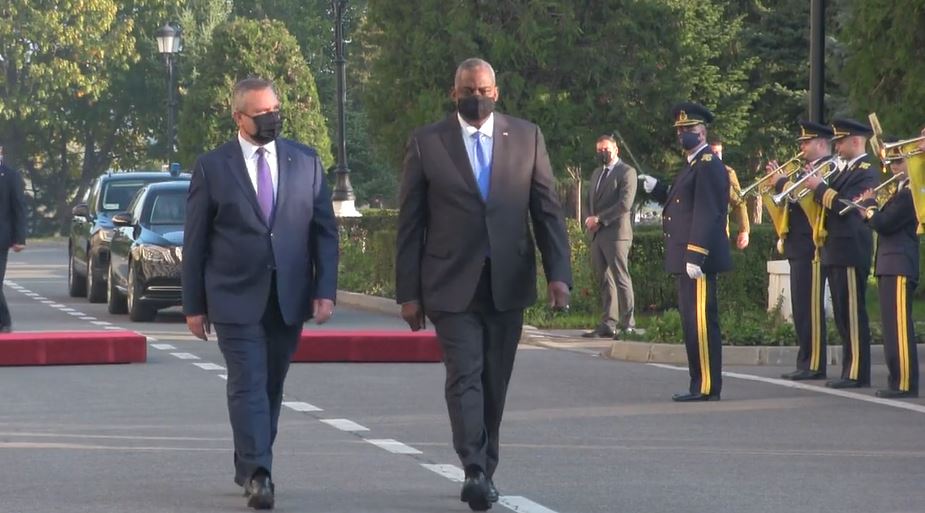 Despre vizita secretarului american în România