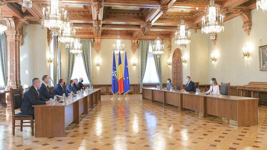 Iohannis și-a chemat premierii la raport. Concluzia?