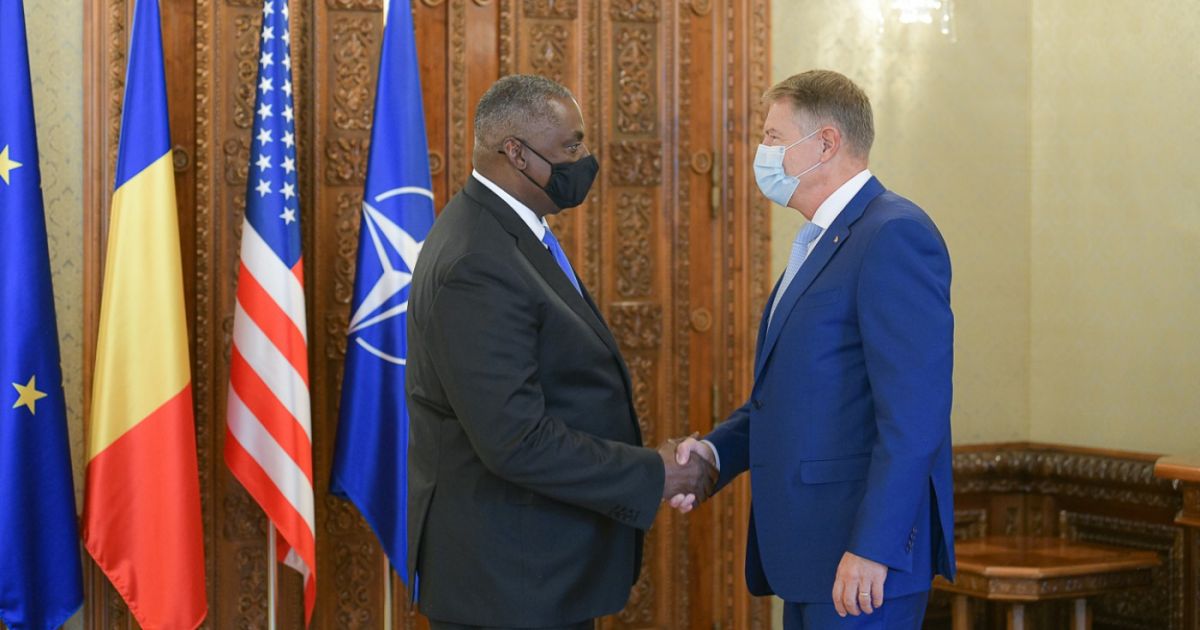 SUA lovește baze din Siria