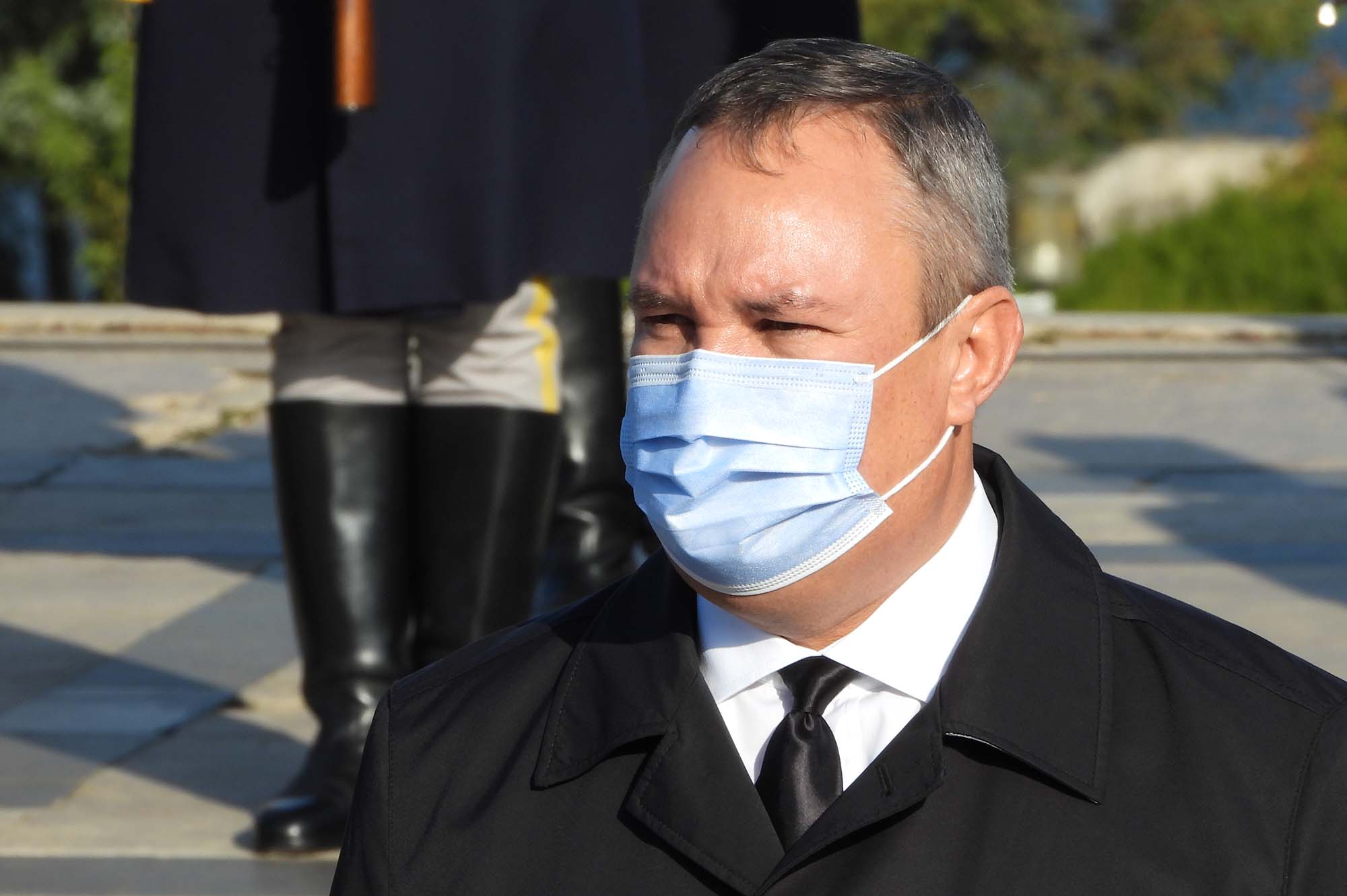 Mușchii lui Florin Cîțu: „Toate opţiunile sunt pe masă, inclusiv alegeri anticipate”