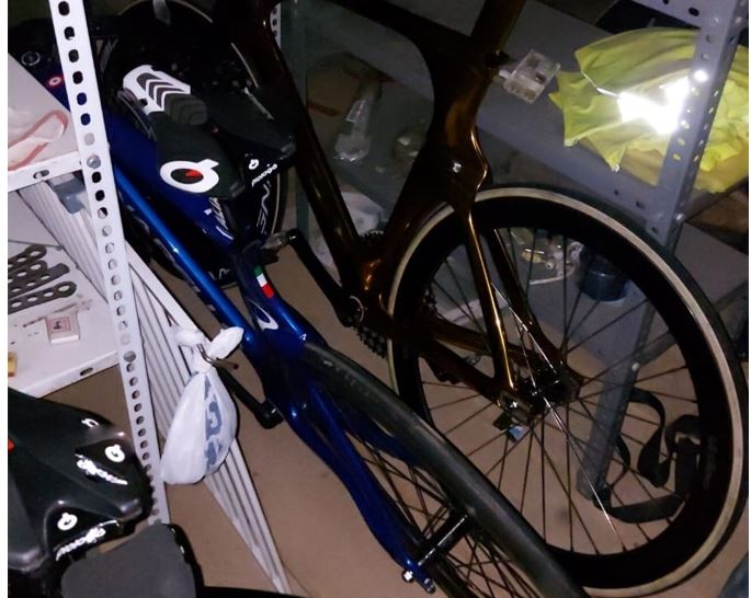 Olimpicii Italiei, lăsați fără biciclete de români