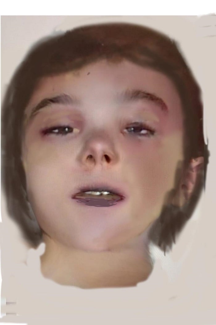 Crima de la Arad: Două fotografii cu victima