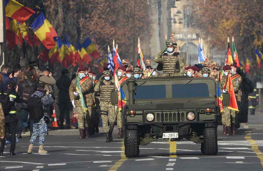 Klaus Iohannis: Creștem bugetul Apărării la 2,5%