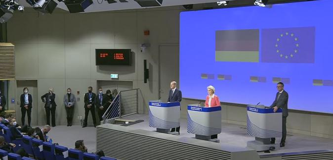 UE avertizează Rusia cu sancţiuni „semnificative”