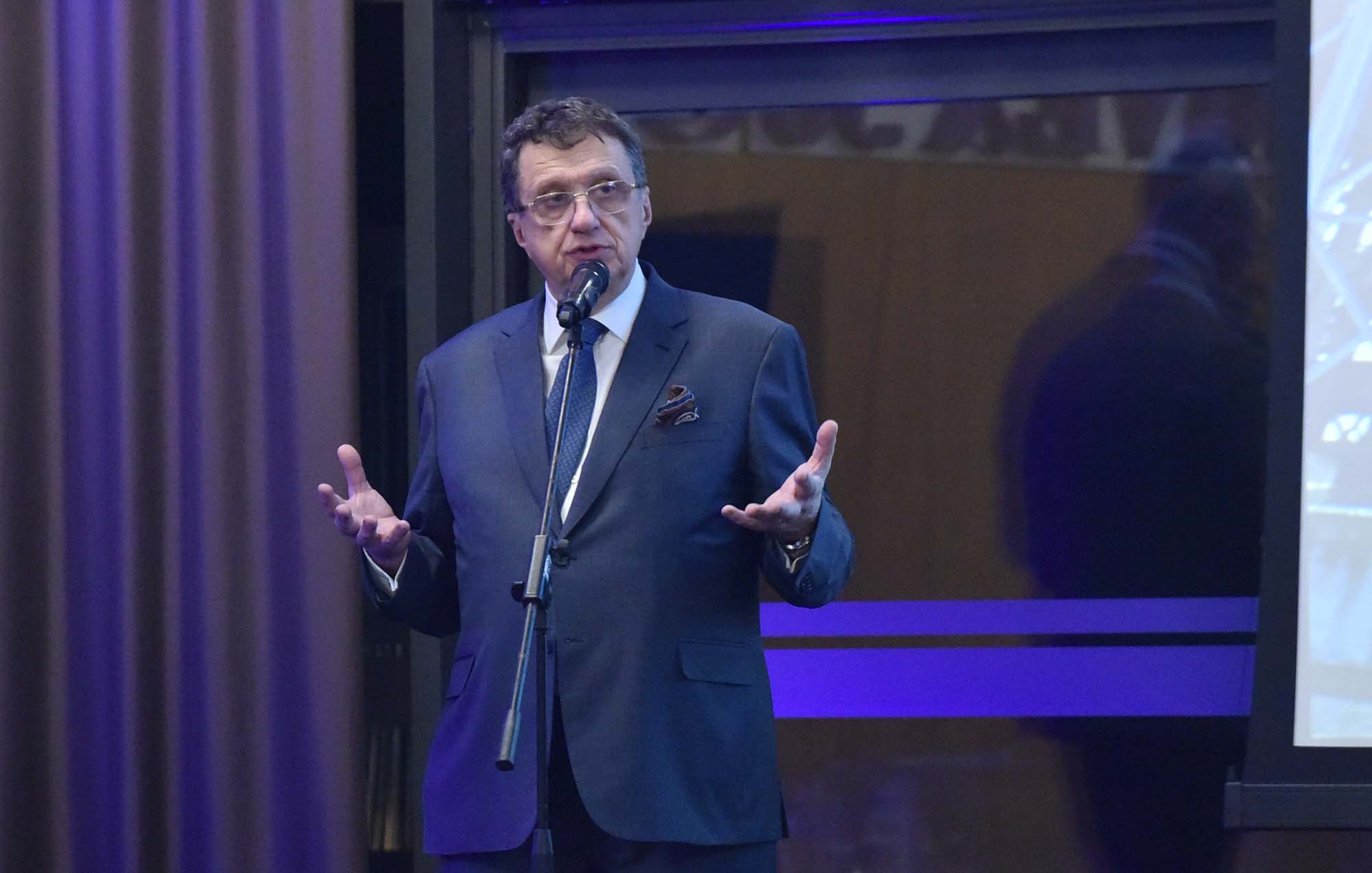 COMVEX SA, de 30 de ani, mereu pe val