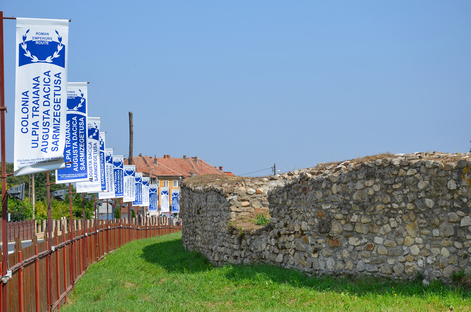 Contract de 3 mil.€ pentru amfiteatrul Ulpia Traiana Sarmizegetusa