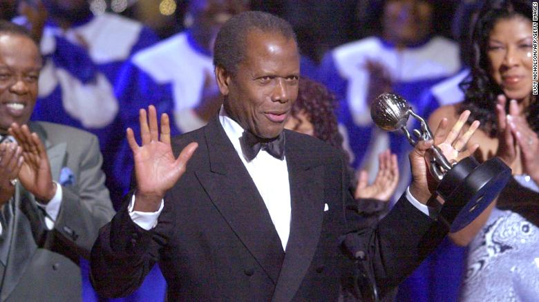 A murit Sidney Poitier