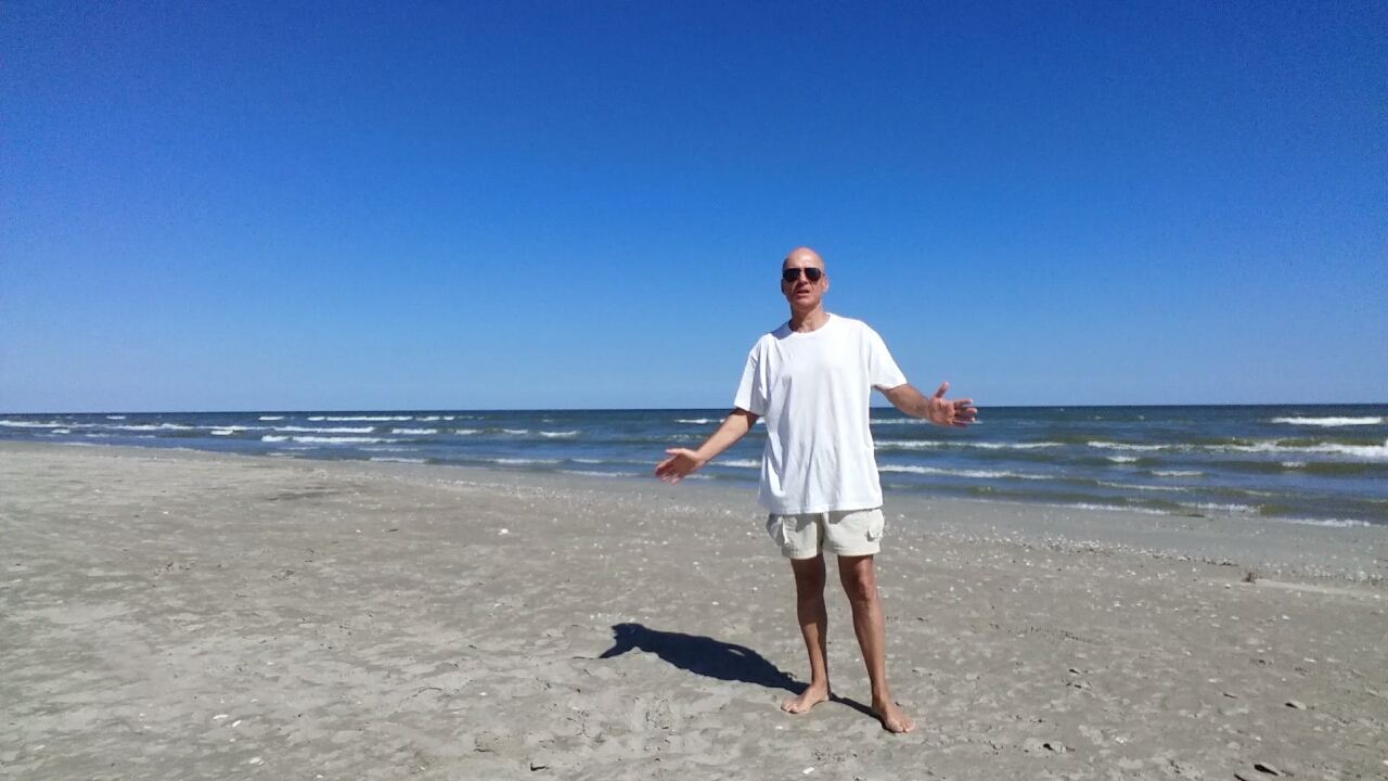 Dialog cu un extraterestru despre politică (1)